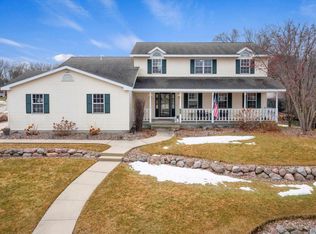 701 Oak Ln, Waupun, WI 53963