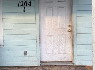 1204 S 7th St, Yakima, WA 98901