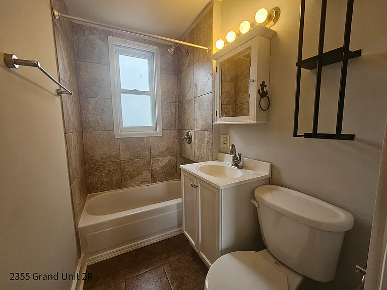 2351-55 W. Grand Ave./459 N. Western Ave. — Photo 7