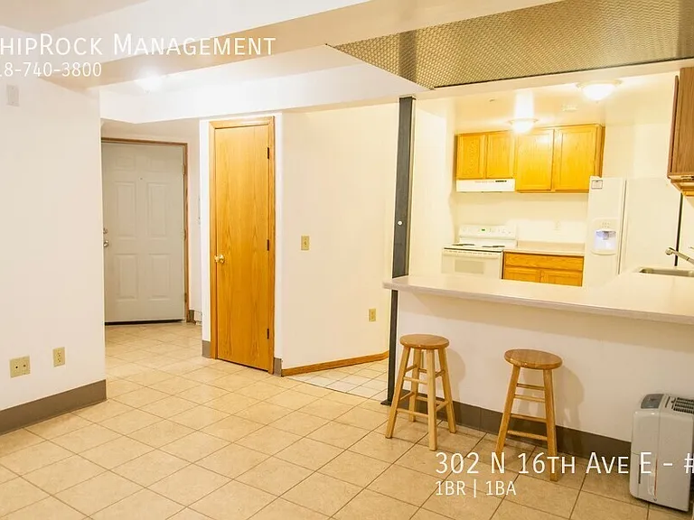 302 N 16th Ave E #9 — Photo 2