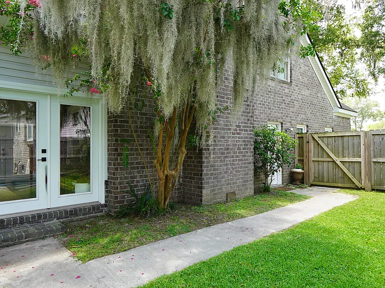 147 Palmetto Bluff Ct — Photo 124