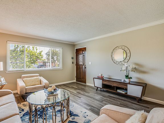 2nd image of 5745 Park Manor Dr