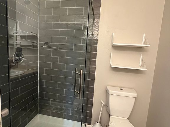 5th image of 3824 S Waco St
