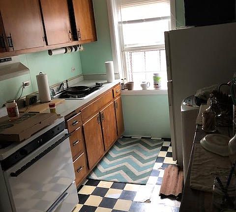 4th image of 1419 E Columbia Ave #2R