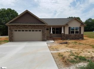 671 Cothran Creek Rd, Inman, SC 29349