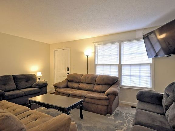 3rd image of 410 Beasley Dr