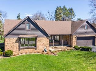 5 Ridgewood Cir, Perrysburg, OH 43551