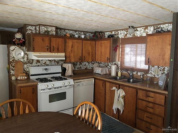 5th image of 523 & 527 E Ellis Ave