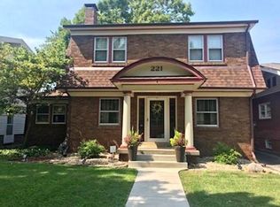 221 N Oakdale Blvd, Decatur, IL 62522