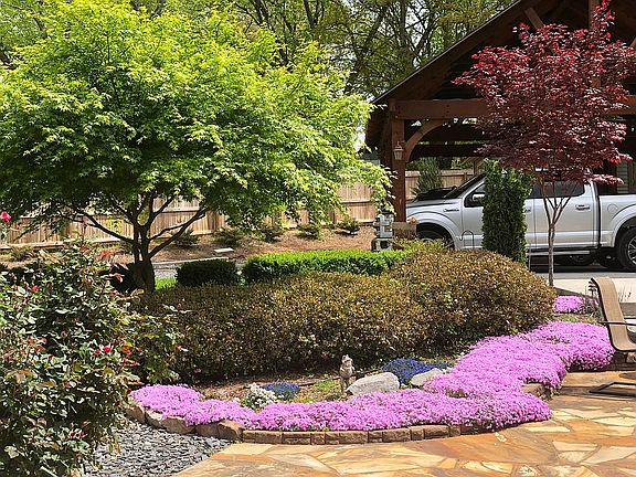 4th image of 2453 Glendale Cir SE