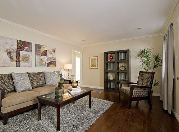 2nd image of 2410 W Chandler Blvd