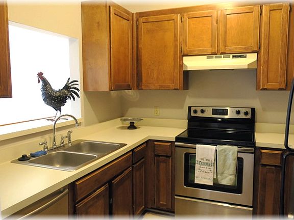 5th image of 228 Wynbrook Ct
