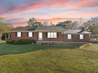 679 Proctor Rd, Beattyville, KY 41311