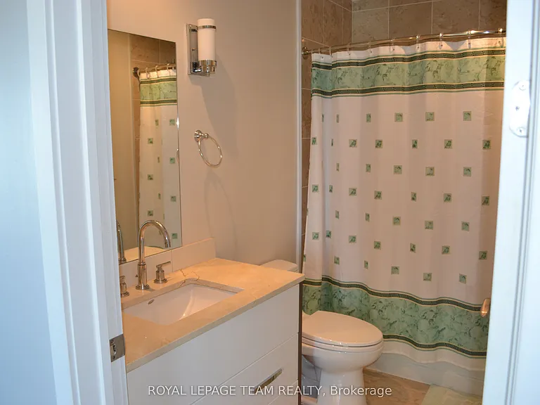 111 Champagne Ave S #607 — Photo 7