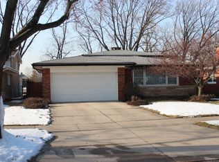 2124 Westchester Blvd, Westchester, IL 60154
