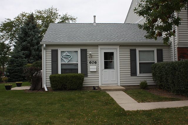 1st image of 606 Academy Ct