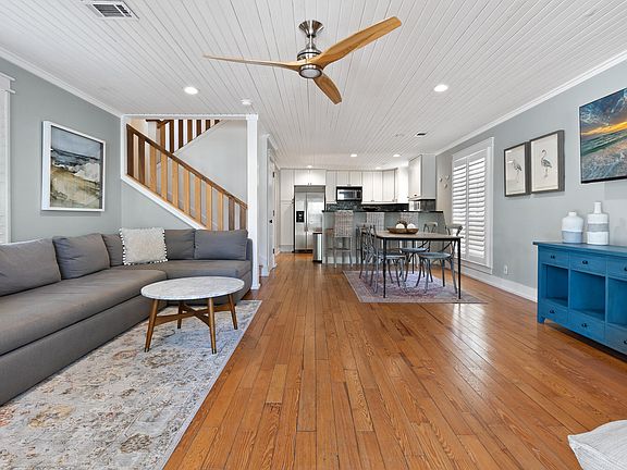 5th image of 60 Marlin St