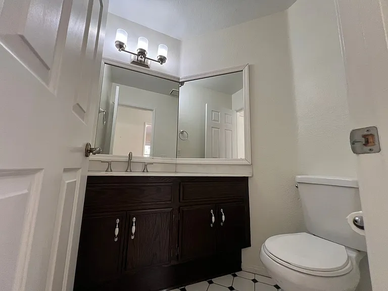 2209 E Vista Canyon Rd — Photo 15