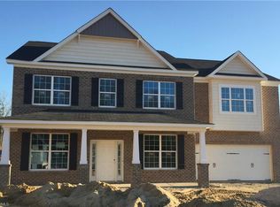 3687 Vestavia Dr, Kernersville, NC 27284