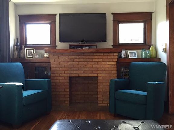 3rd image of 176 Villa Ave