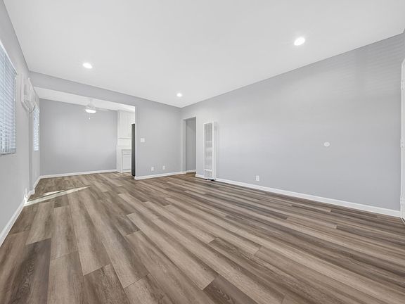 3rd image of 139 N Belmont St APT P