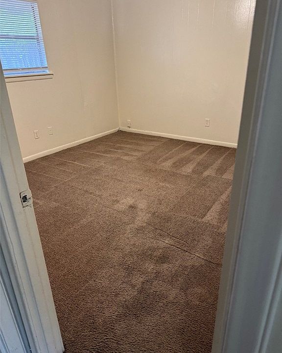 2nd image of 3180 Cain Rd