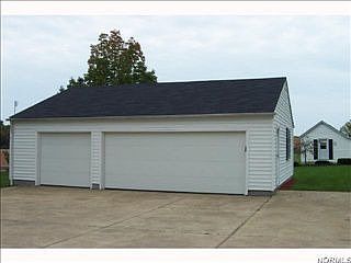 3rd image of 410 North St