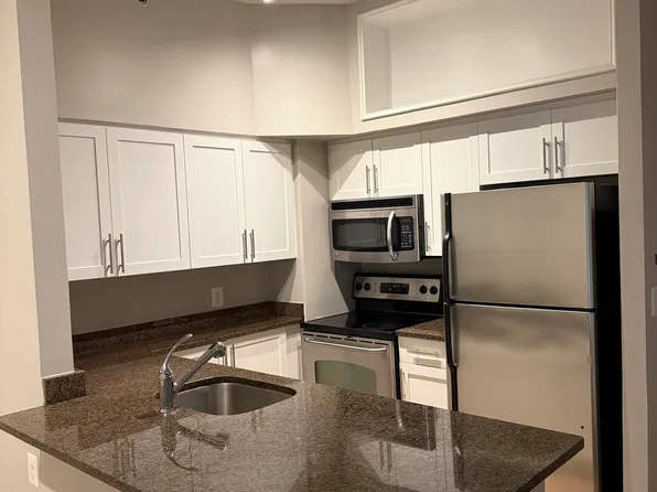 7500 Woodmont Ave, Bethesda, MD