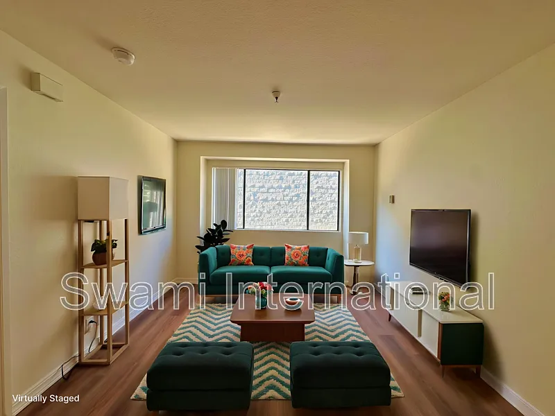 2 bed, 2.0 bath, 975 sqft, $2,495 — Photo 1
