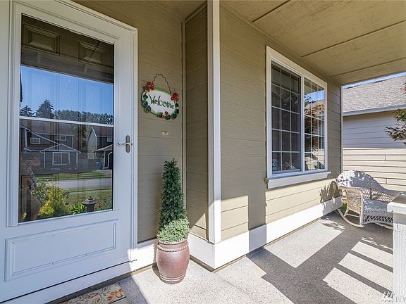 2nd image of 15014 87th Ave E