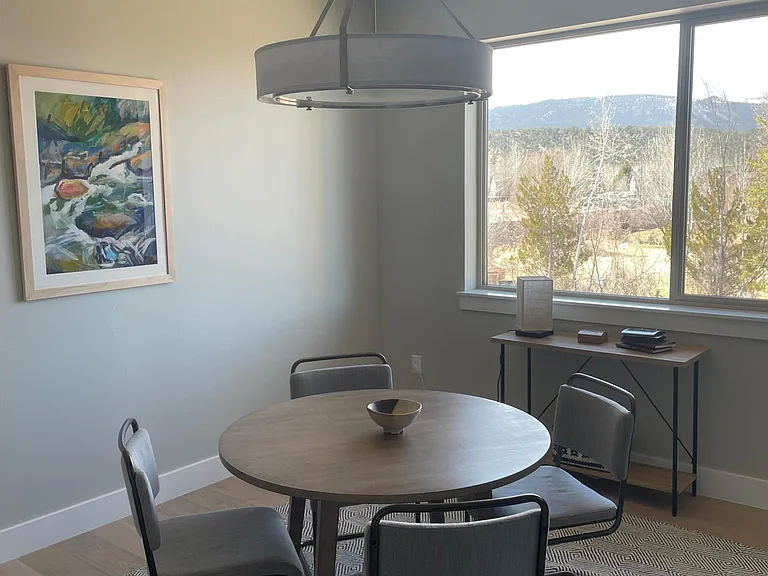 213 Lewies Cir — Photo 3