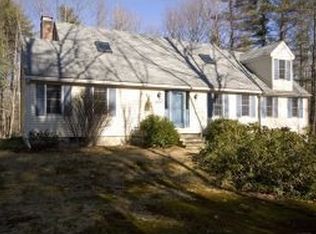 25 Moharimet Dr, Madbury, NH 03823