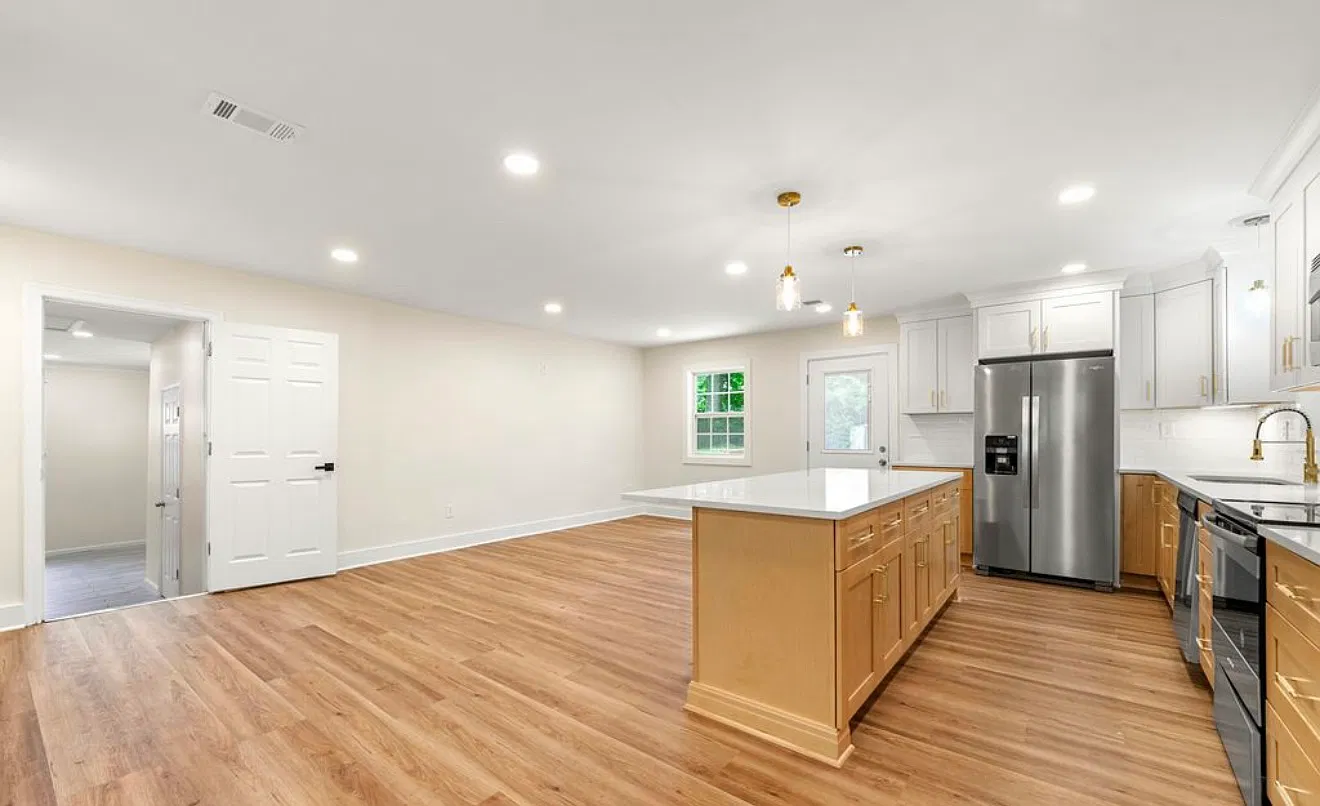 3 bed, 1544 sqft, $2,500 — Photo 4