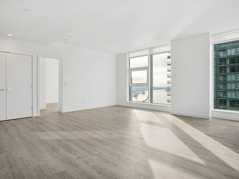680 Quayside Dr #660-3903 — Photo 8