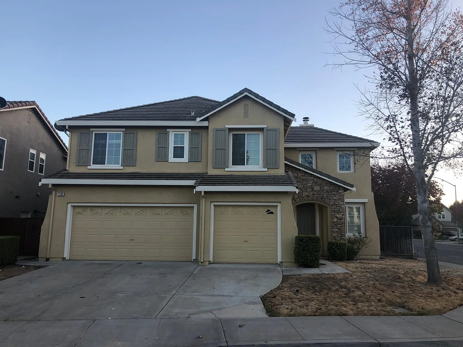 2188 Golden Leaf Ln photo 1