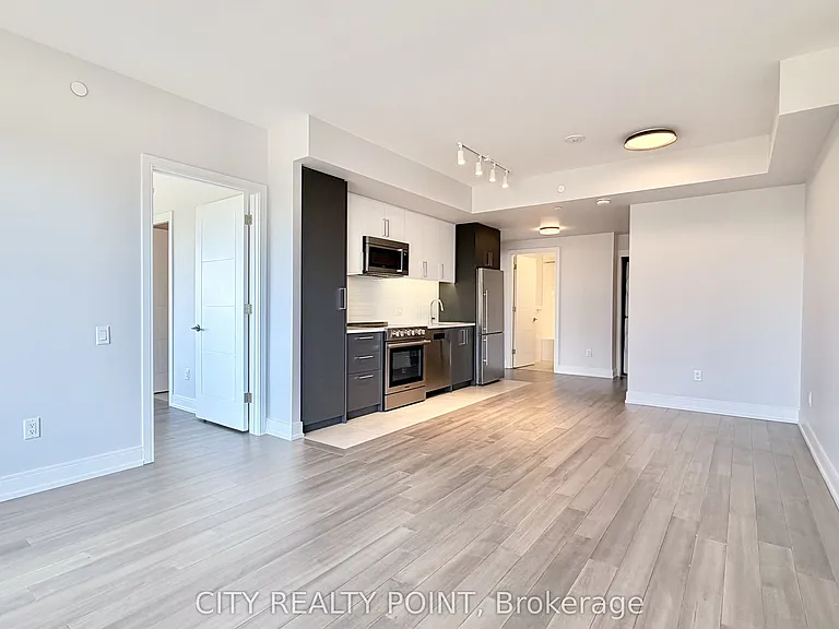 2525 Bathurst St #1104 — Photo 3