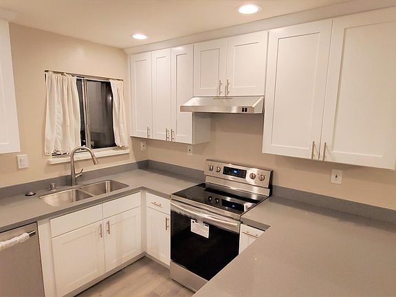 2nd image of 626 Walker Dr