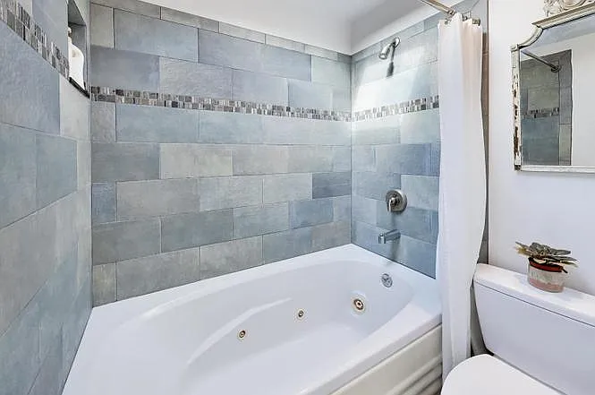 1811 Greenwood St #1 — Photo 20