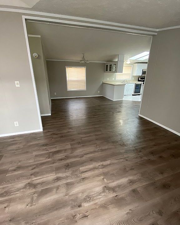 1st image of 609 Valene Dr