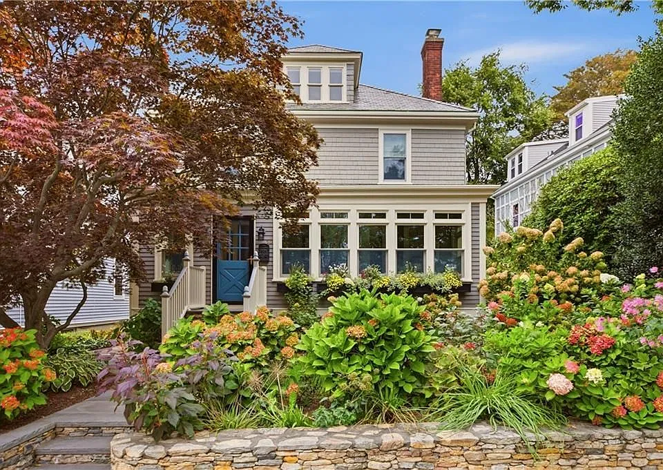50 Morton Ave