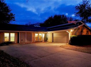 7012 Welch Ct, Fort Worth, TX 76133