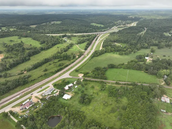 1045 Sycamore Street, Cabool, MO 65689