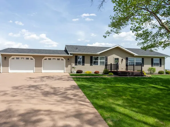 11244 Settlement Road, Cassville, WI 53806