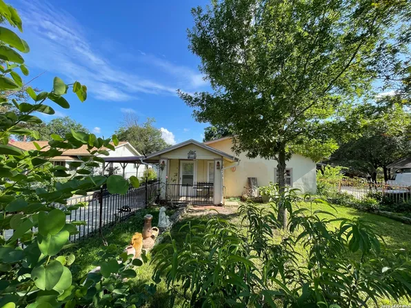 330 BRADLEY ST., San Antonio, TX 78211