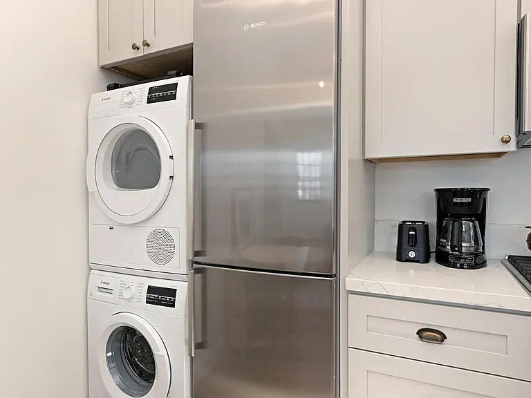 2056 Julian Ave — Photo 11