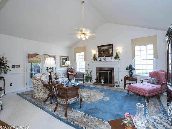 3rd image of 4161 Shearwater Way