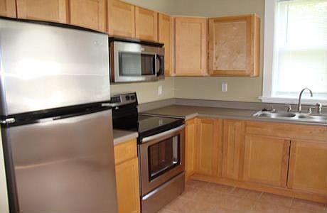 3908 Kitchen 1