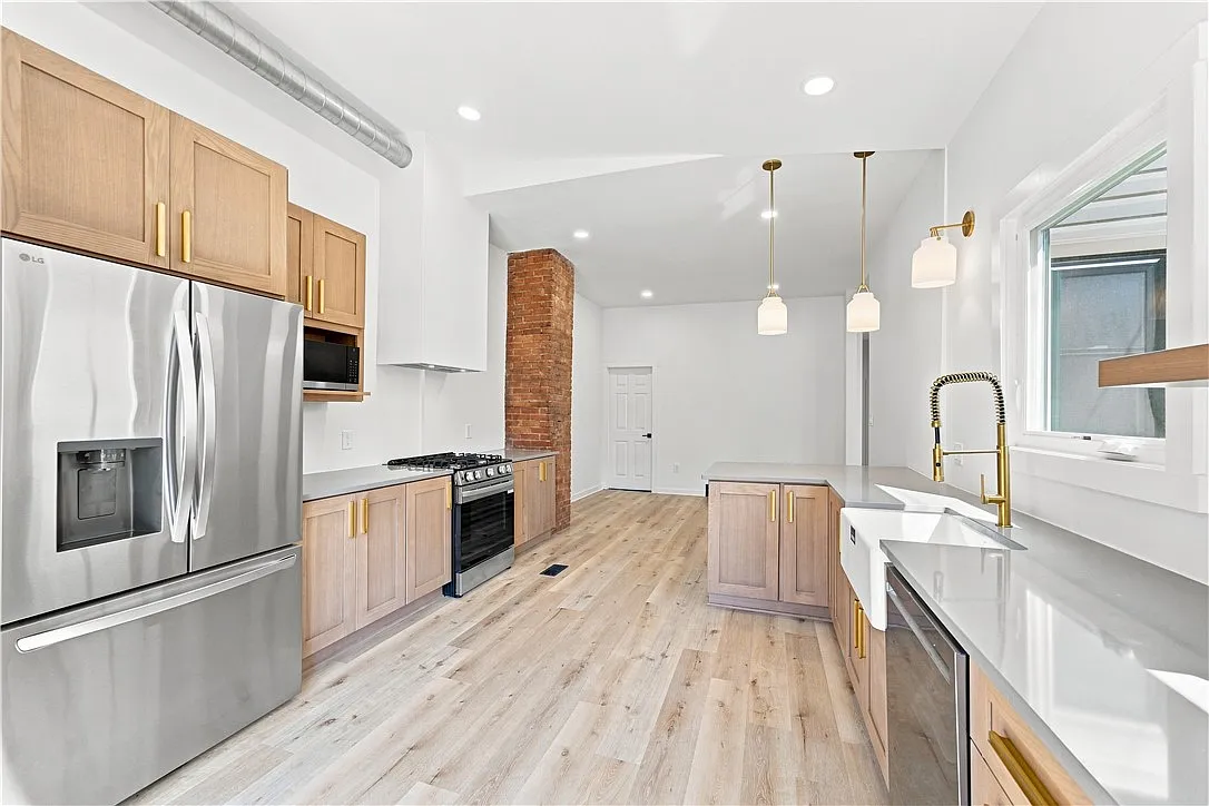 3 bed, 1.5 bath, 1524 sqft, $3,500 — Photo 4