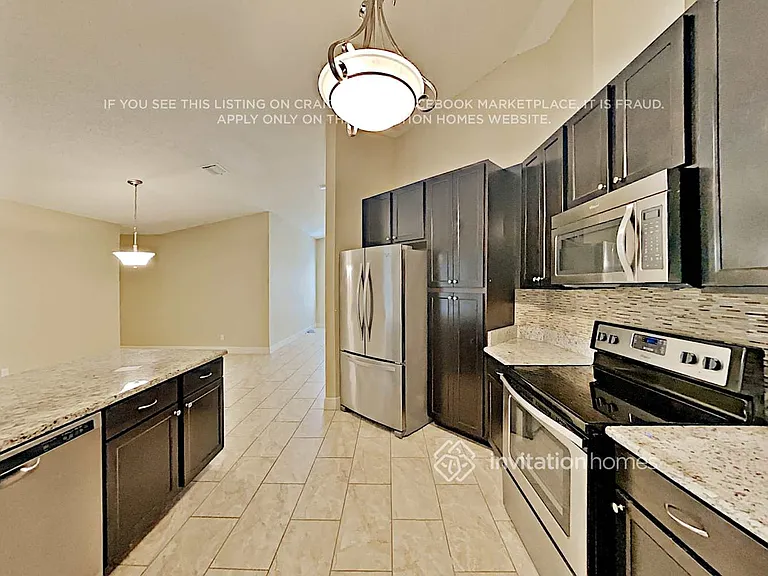 641 Ridgewood St — Photo 10