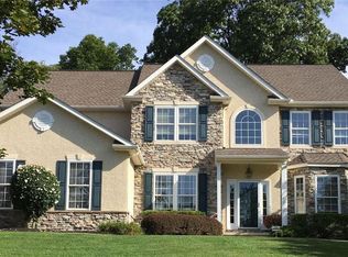 7254 Lochhaven St, Allentown, PA